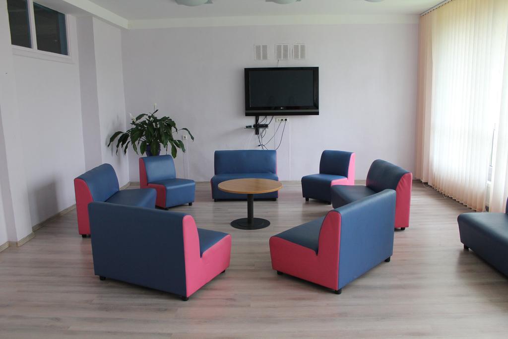 Hostel Turiba Рига Экстерьер фото